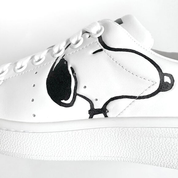 Marc Jacobs x Peanuts - Snoopy "The Tennis Shoe" White/Black Size: 9/39 - Picture 3 of 11